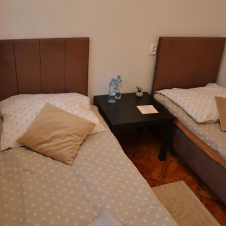 Apartament I Pokoje Szalawa Kalisz Exterior foto